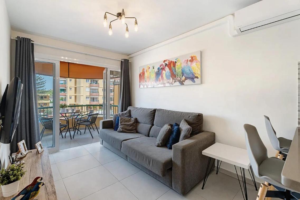 Apartamento De Lujo En Torre Del Sol, Playa De Las Americas 阿罗纳 外观 照片