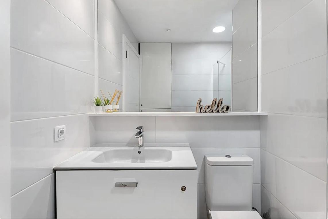 Apartamento De Lujo En Torre Del Sol, Playa De Las Americas 阿罗纳 外观 照片