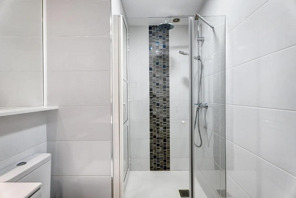 Apartamento De Lujo En Torre Del Sol, Playa De Las Americas 阿罗纳 外观 照片