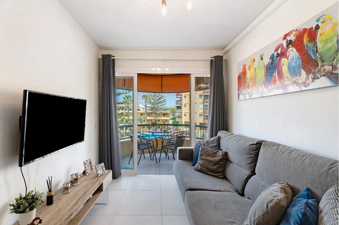 Apartamento De Lujo En Torre Del Sol, Playa De Las Americas 阿罗纳 外观 照片