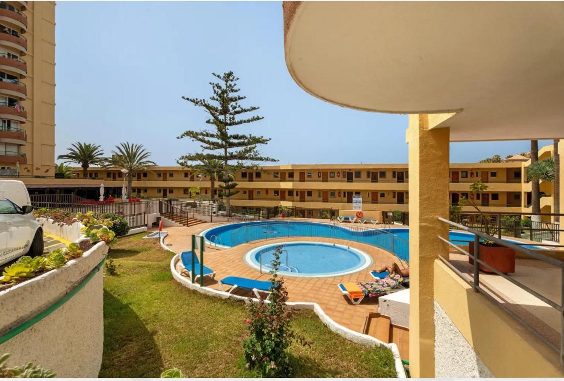 Apartamento De Lujo En Torre Del Sol, Playa De Las Americas 阿罗纳 外观 照片