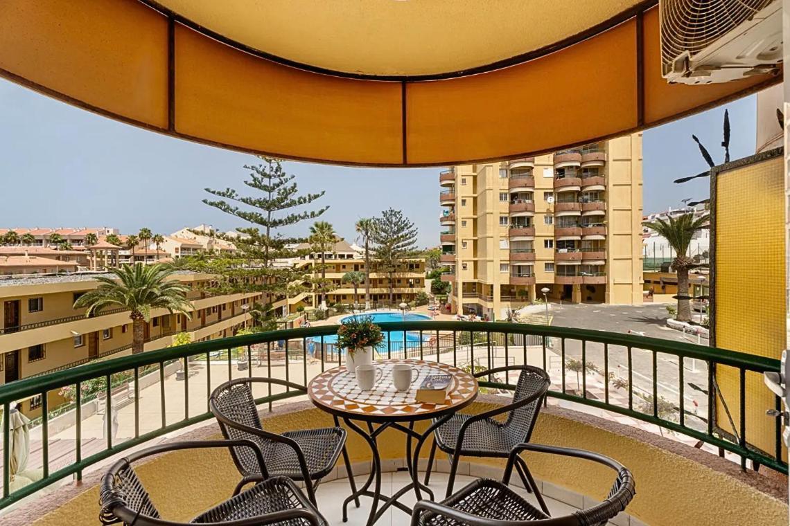 Apartamento De Lujo En Torre Del Sol, Playa De Las Americas 阿罗纳 外观 照片
